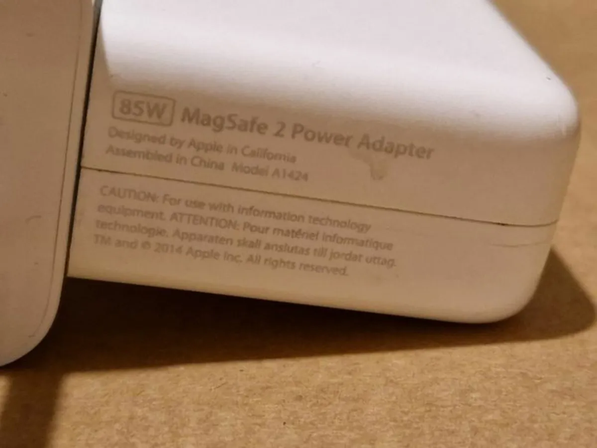 Apple Magsafe 2 Charger - Image 2