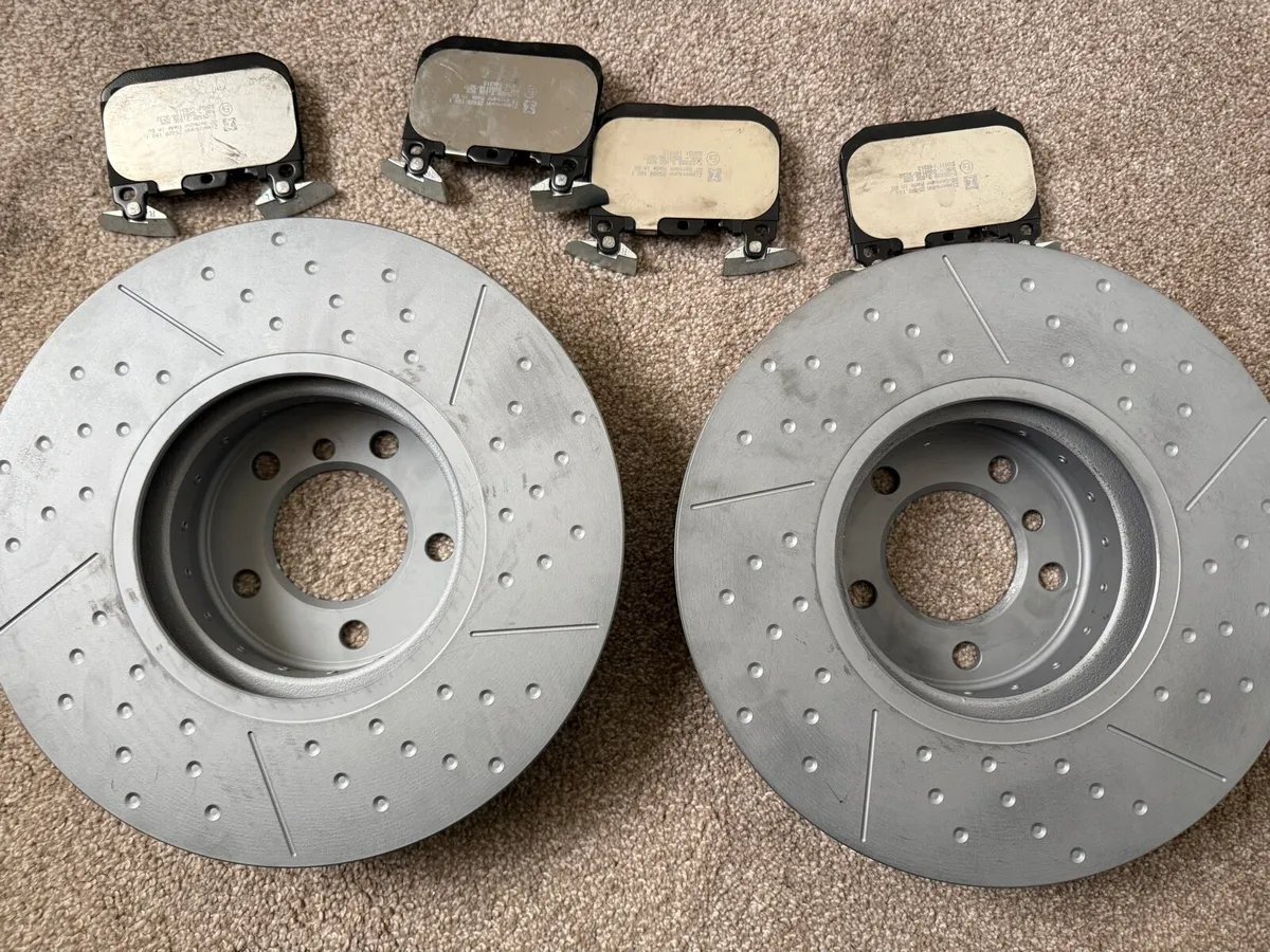 Bmw 335d front brake discs and pads - Image 2
