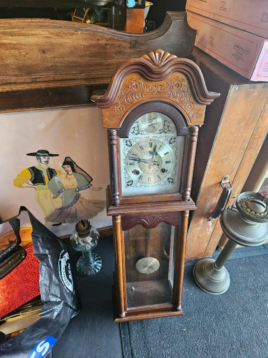 Vintage Looking Wall Clock - Image 1