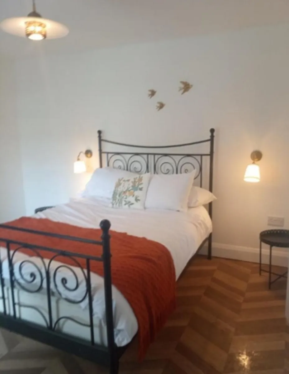 Double bed frame - Image 1