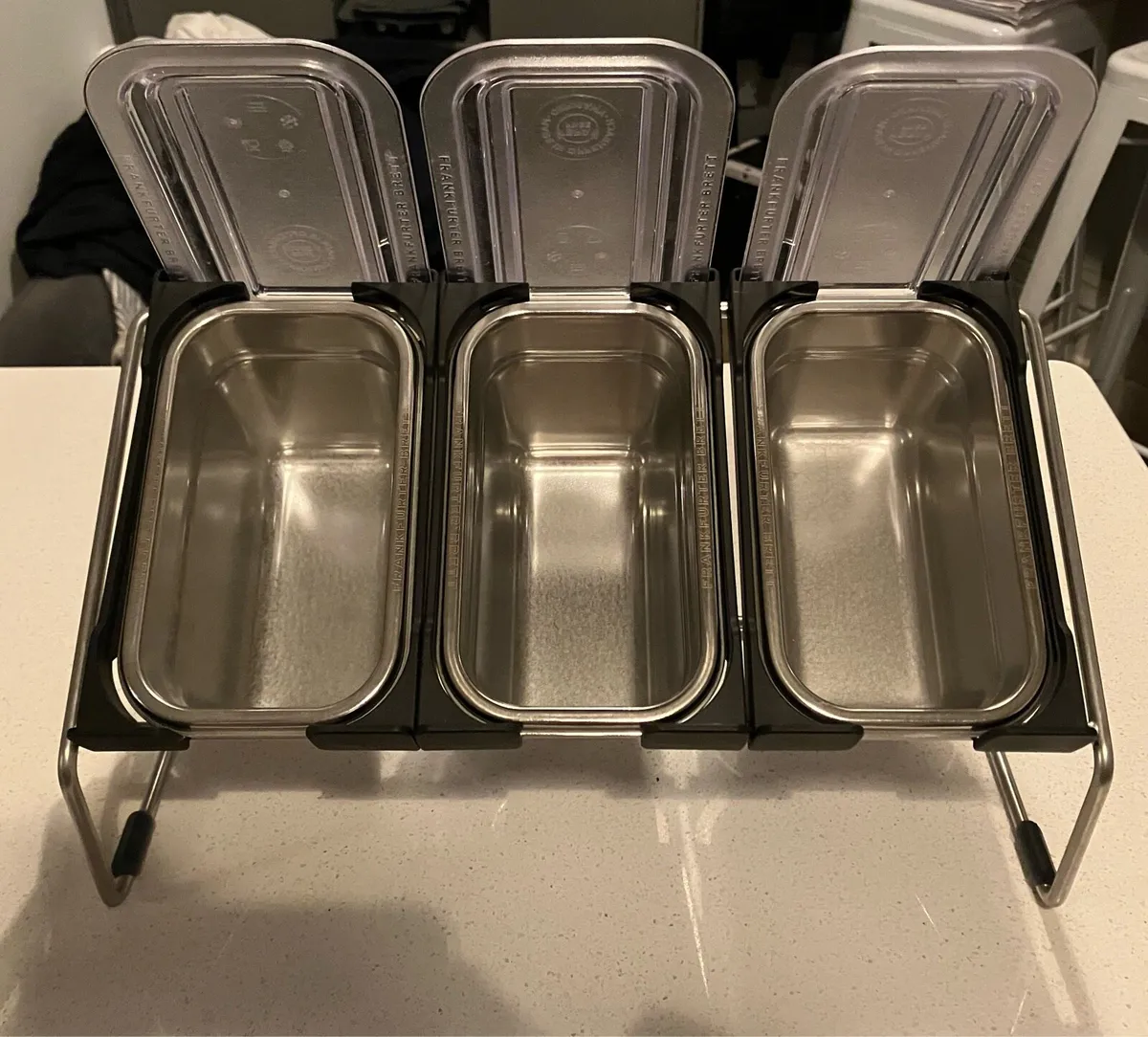 Frankfurter Brett cutting board and containers - Image 4