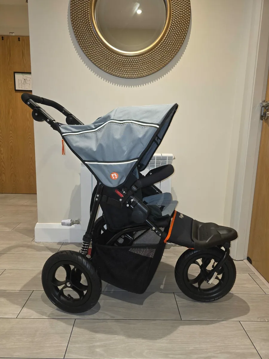Out N About V5 single stroller - Image 2