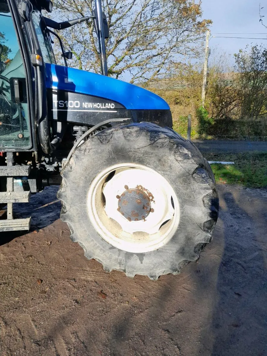 Tractor wheels and tyres - Image 2