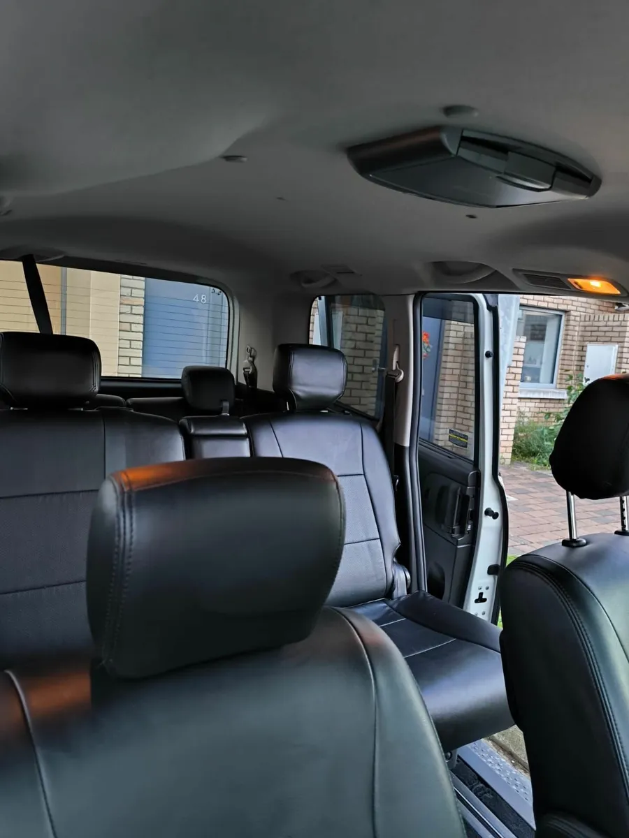 Nissan Serena 2015 - 8 seats - 2.0 Hybrid - Image 2