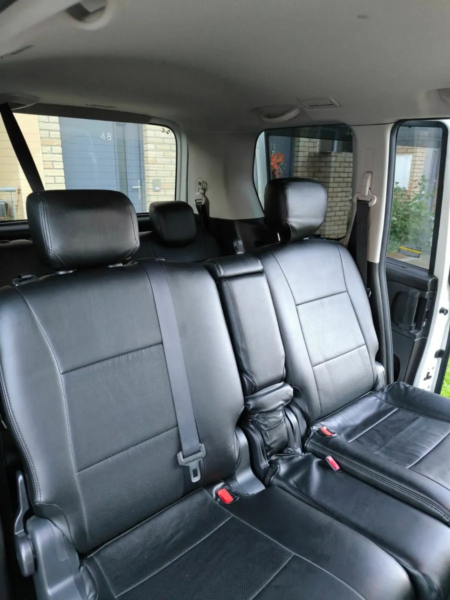 Nissan Serena 2015 - 8 seats - 2.0 Hybrid - Image 3