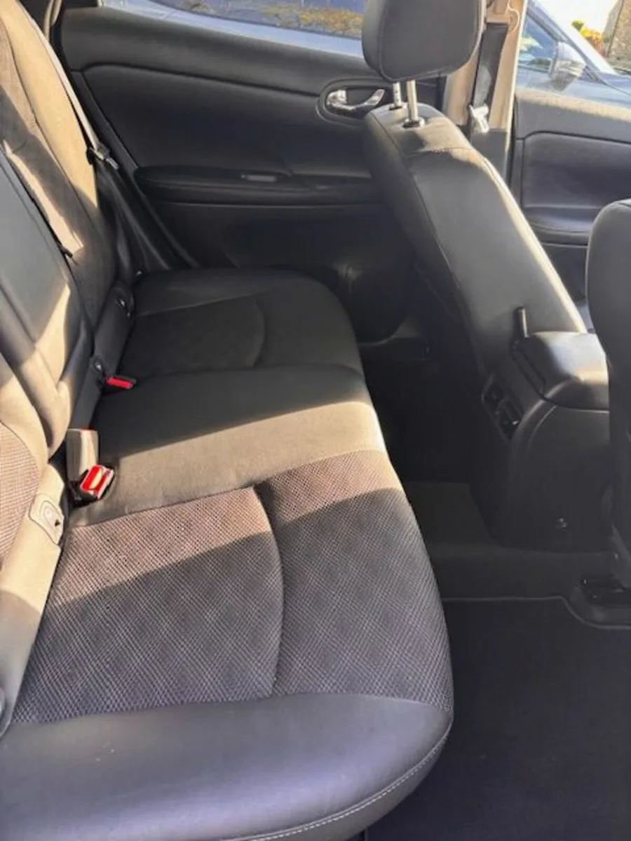 Ford Focus 2017 - Image 2