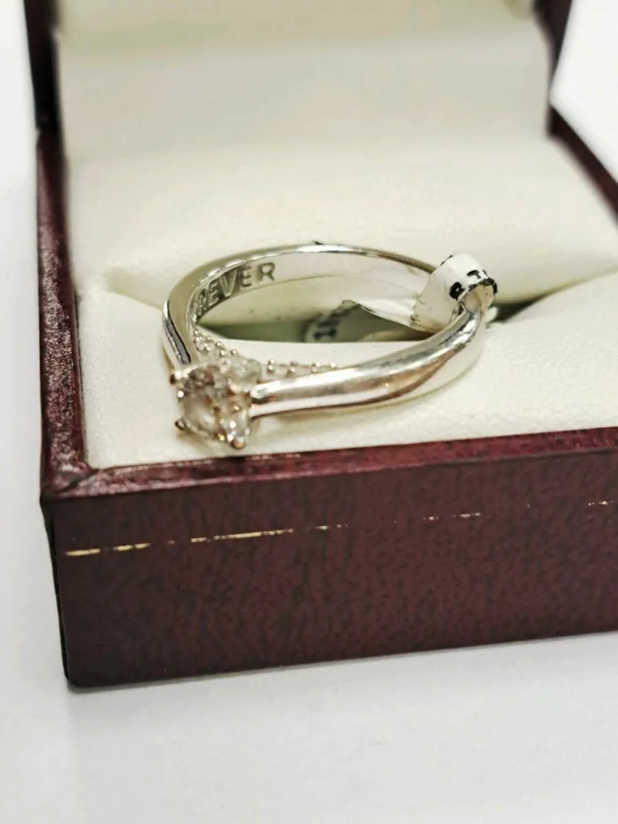 18K White Gold Diamond Ring 18CT - Image 4