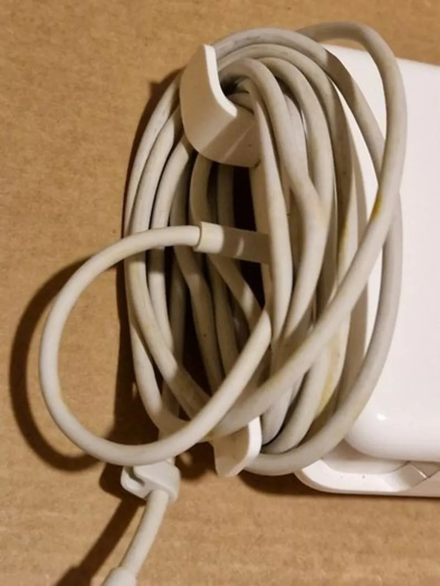 Apple Magsafe 2 Charger - Image 3