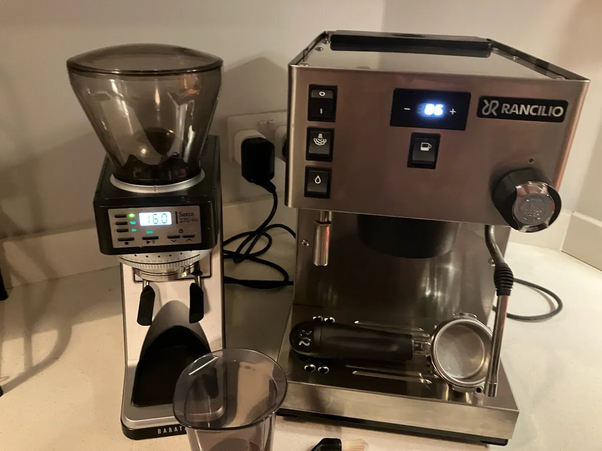 Home coffee set up: Rancilio Silvia Pro - Image 1