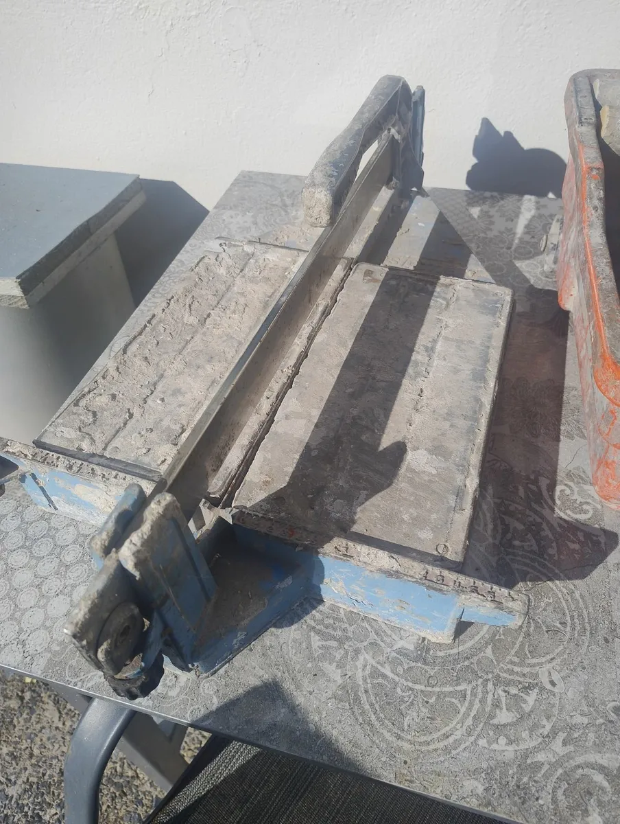 Tiling tools - Image 1