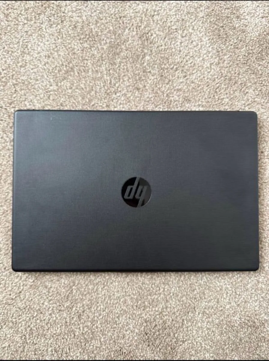 15.6 inch HP laptop - Image 4