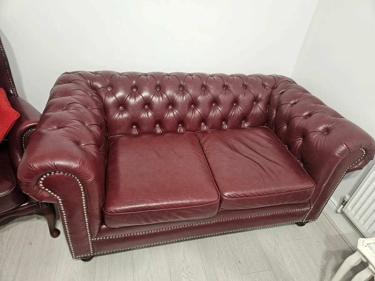 Antigue Leather couch