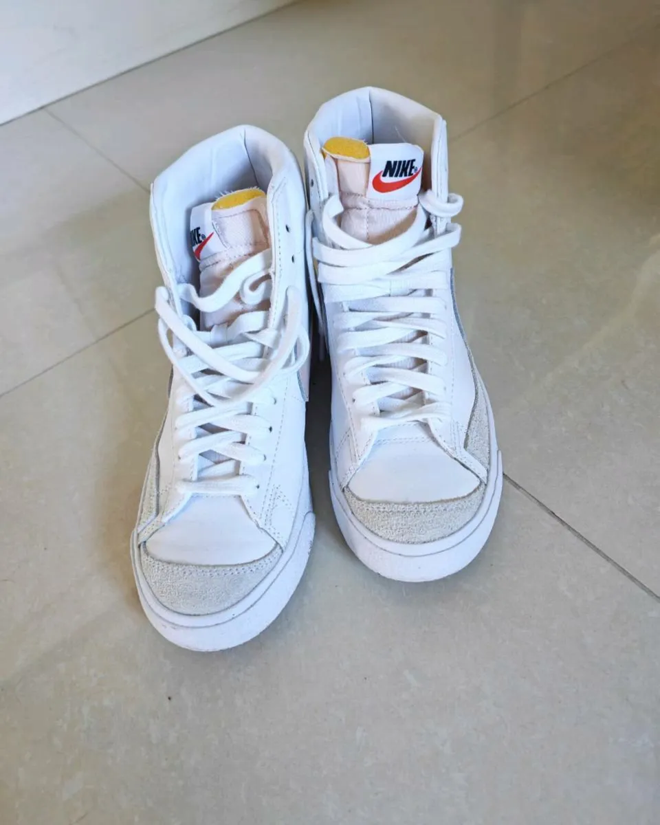 Trainer's - Image 2