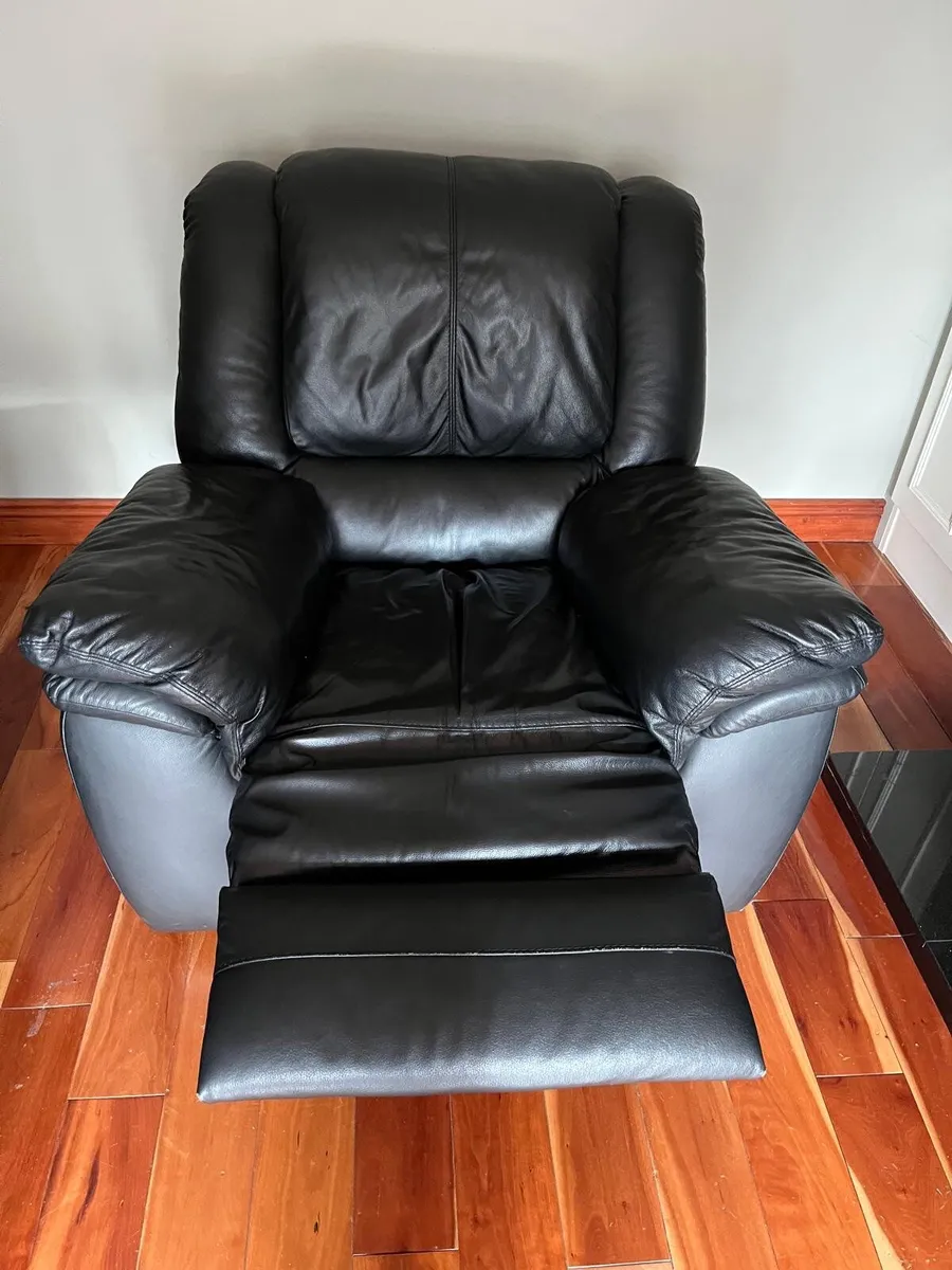 Leather Recliner armchair x 2 & 3 seater couch - Image 1