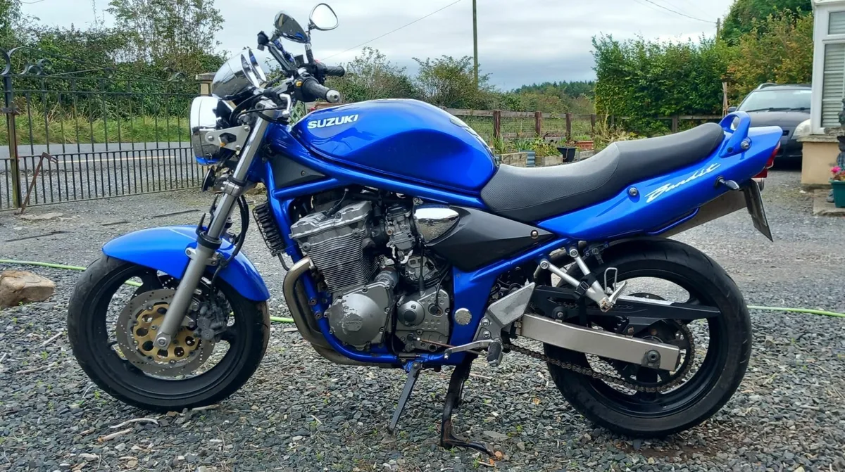 Suzuki Bandit 600_ 2001 - Image 1
