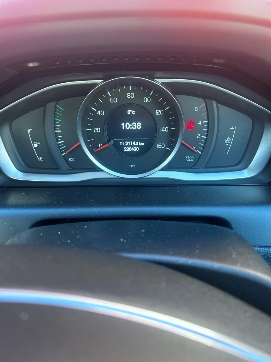 Volvo XC60 - Image 2