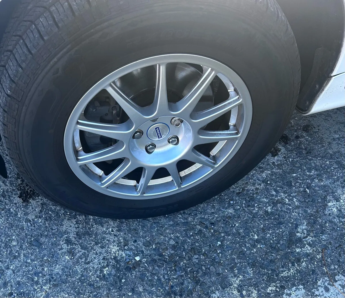 Volvo XC60 - Image 4