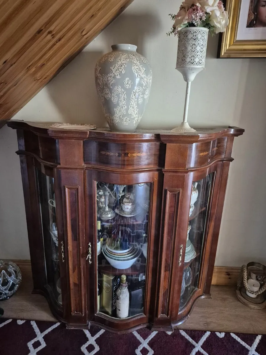 Display Cabinet - Image 2
