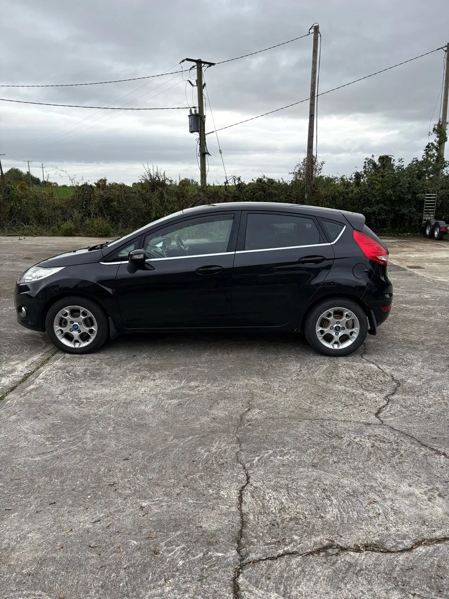 2012 Ford Fiesta - Image 4