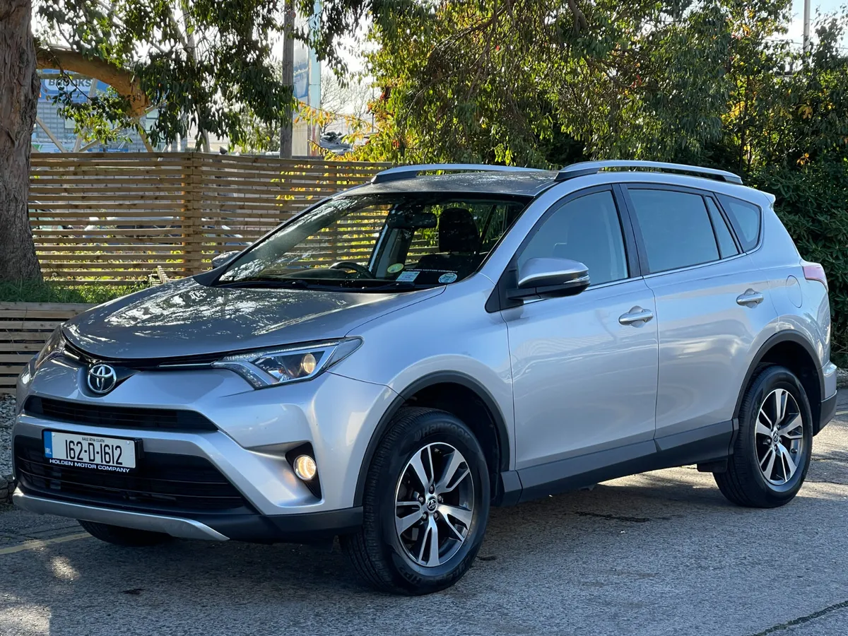 2016 Toyota RAV4..2 KEYS..REAR CAMERA..LOW MILES - Image 2