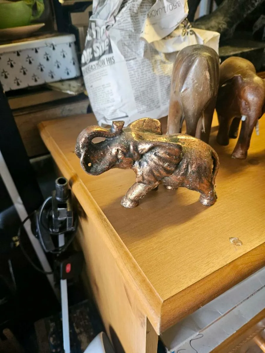 Wooden Elephants - Image 4