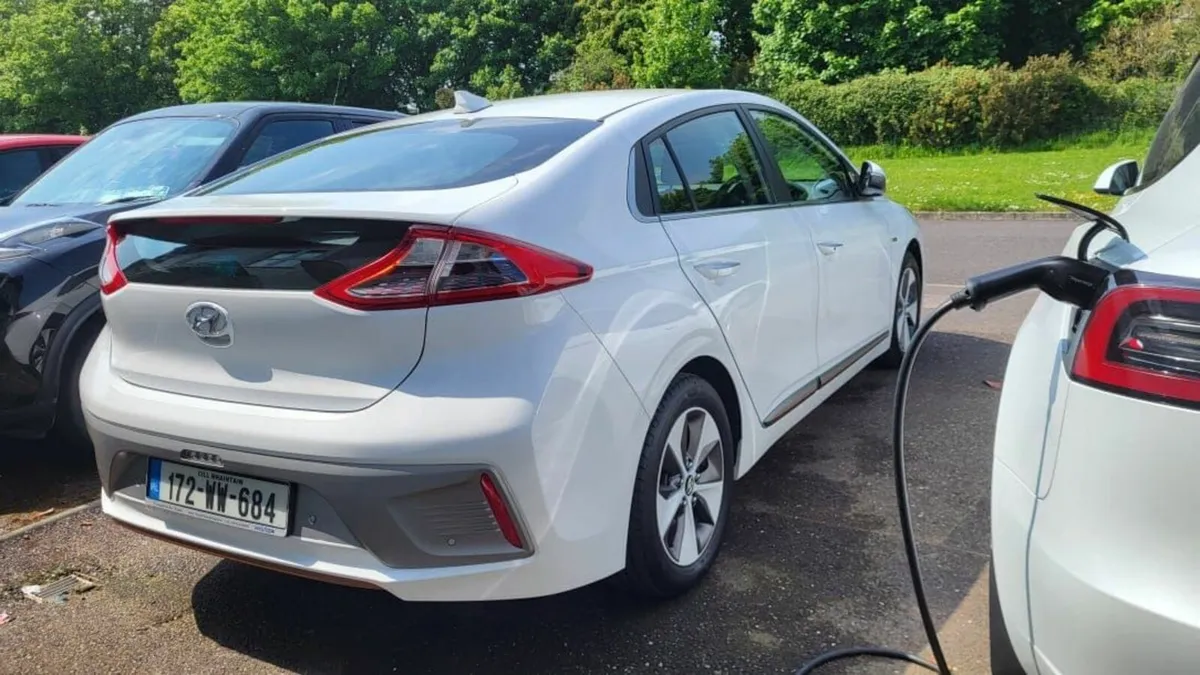Hyundai IONIQ 2017 - Image 1