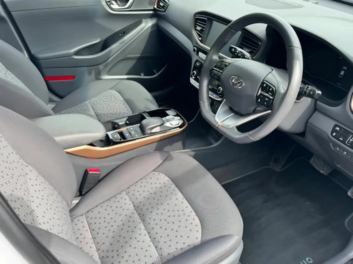 Hyundai IONIQ 2017 - Image 3