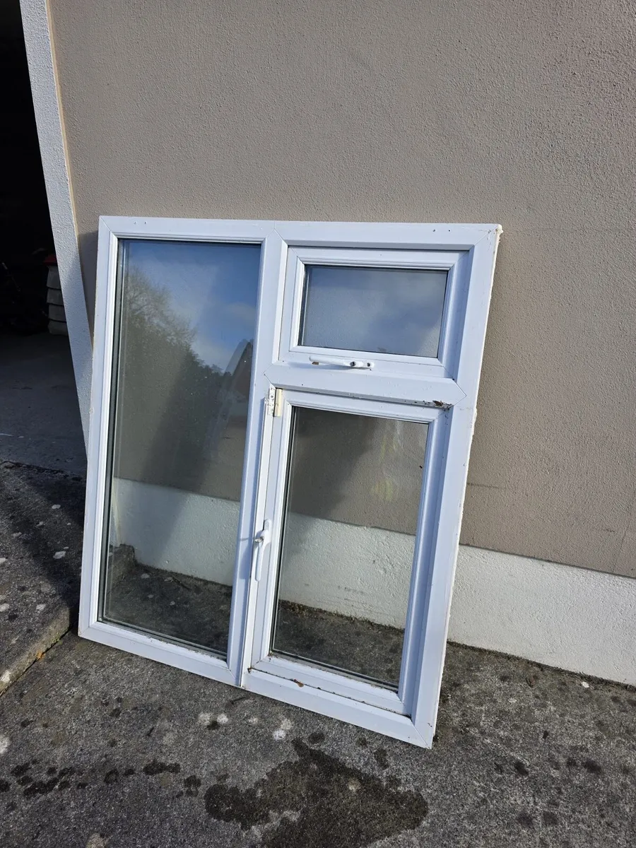 2 double glazed windows and 1 aluminium door - Image 3