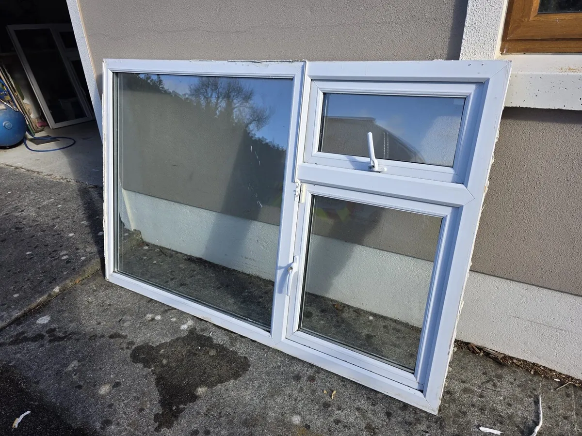 2 double glazed windows and 1 aluminium door - Image 4