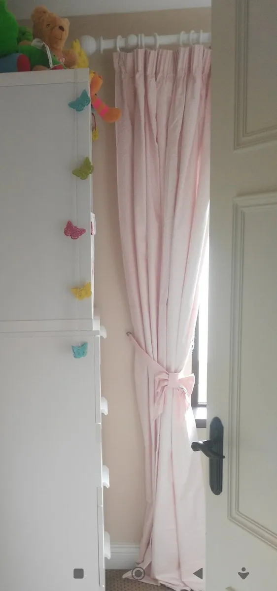 Laura Ashley Curtains - Image 2