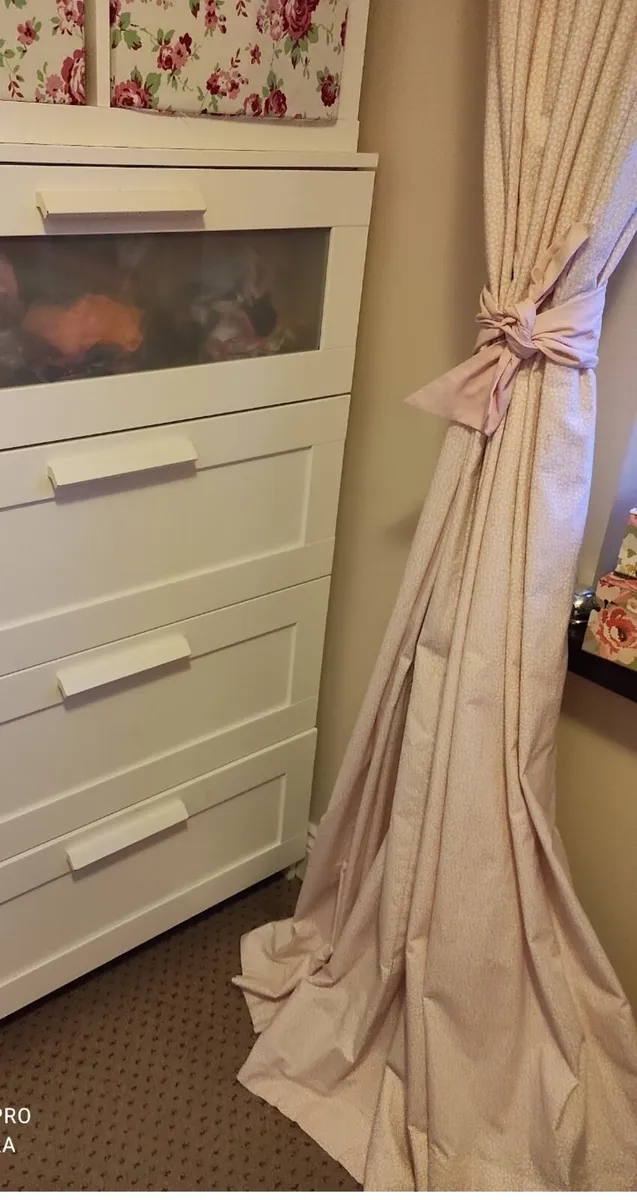 Laura Ashley Curtains - Image 1