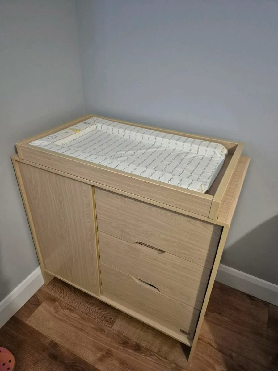 Kub Baby Changing Unit - Image 1