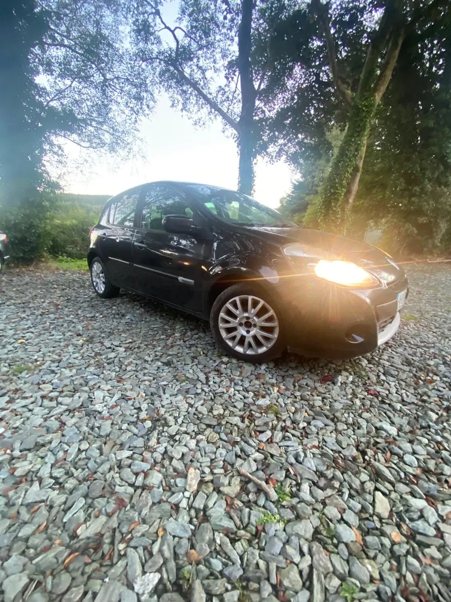 Renault Clio 1.5d - Image 2