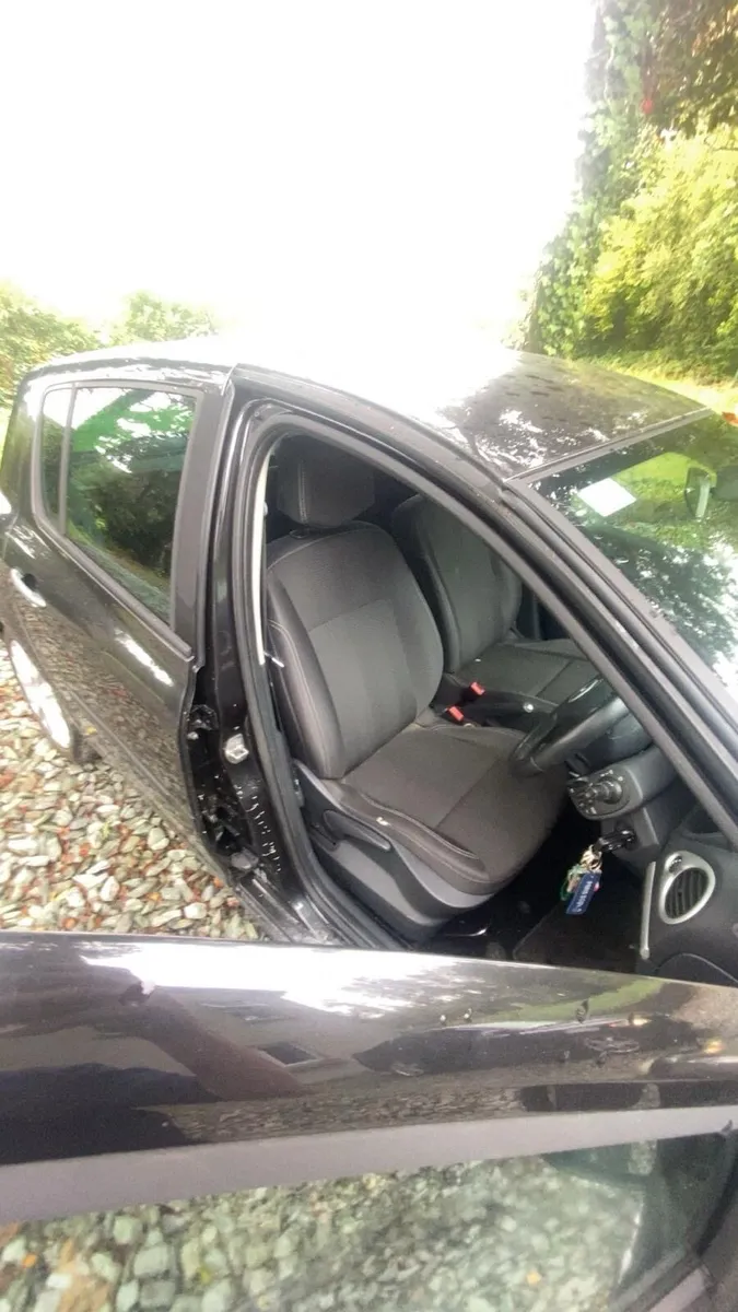 Renault Clio 1.5d - Image 4