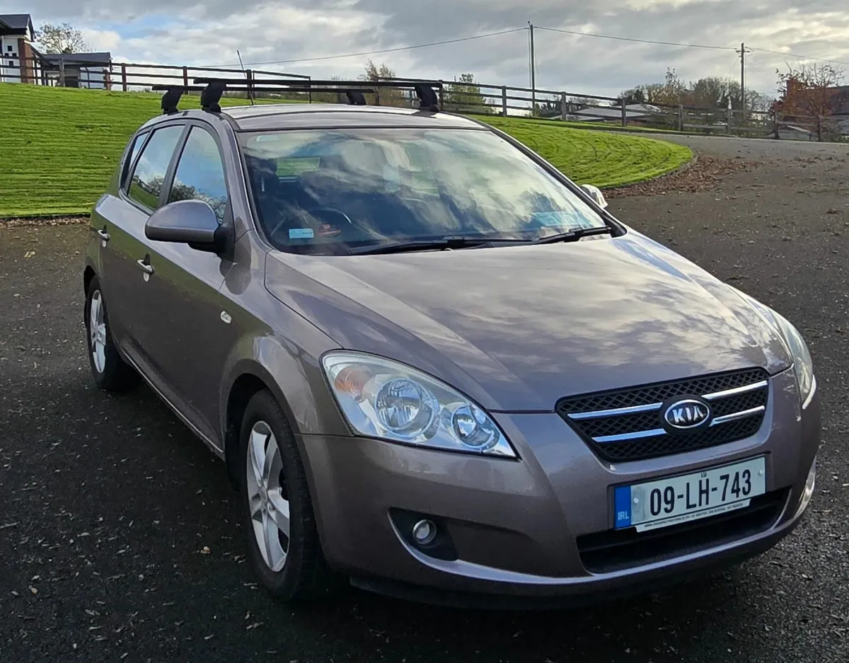 Kia Ceed 2009 - Image 1