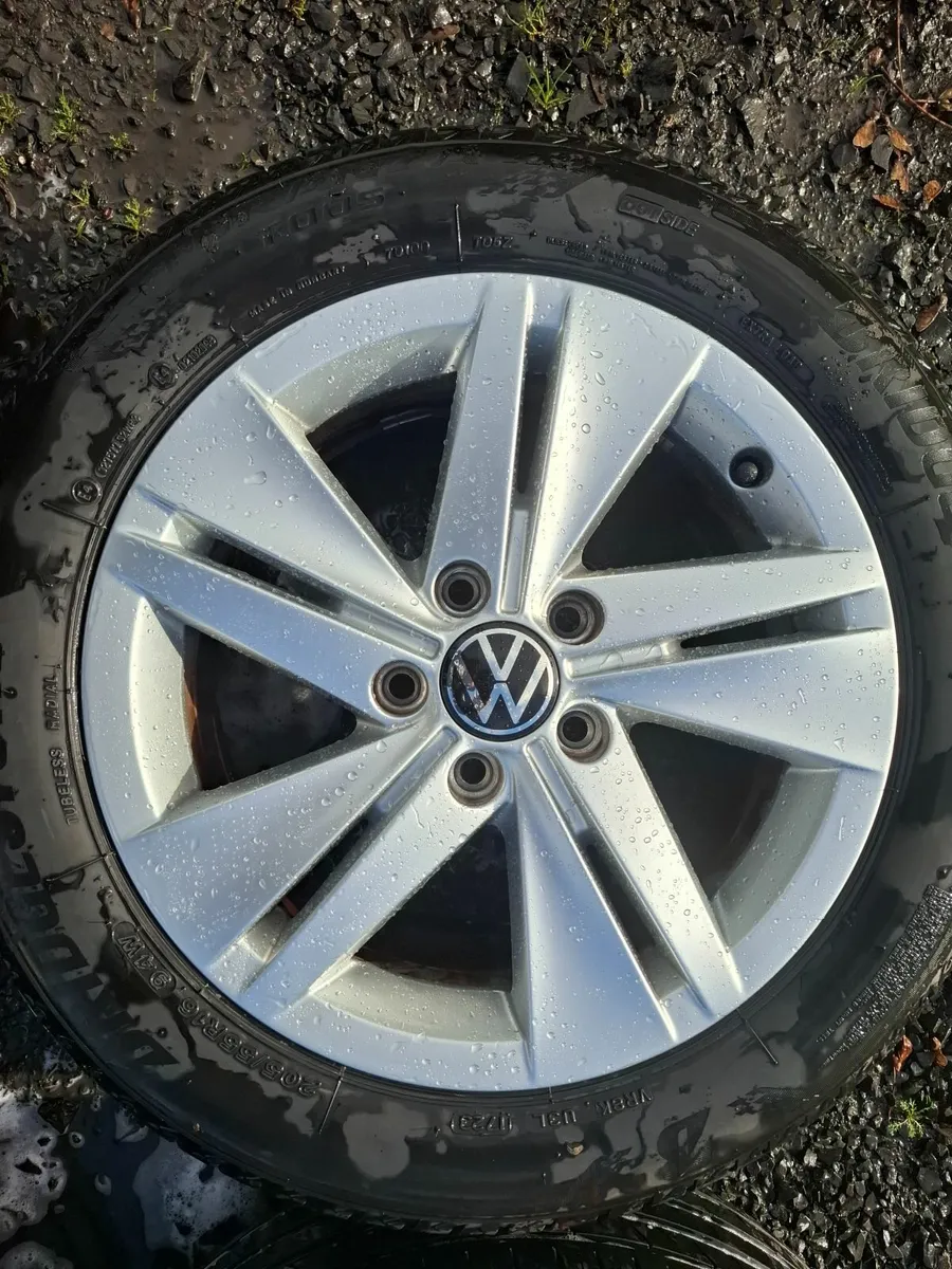 16" Genuine Vw Alloys with tyres - Image 3