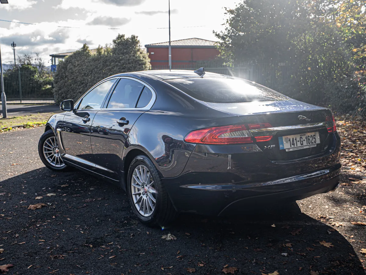 Jaguar XF 2014 - Image 4