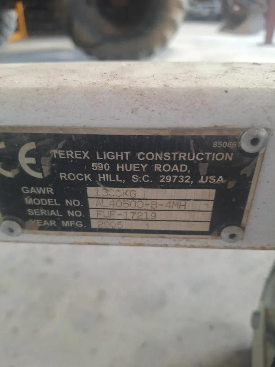 lighting tower - Image 2