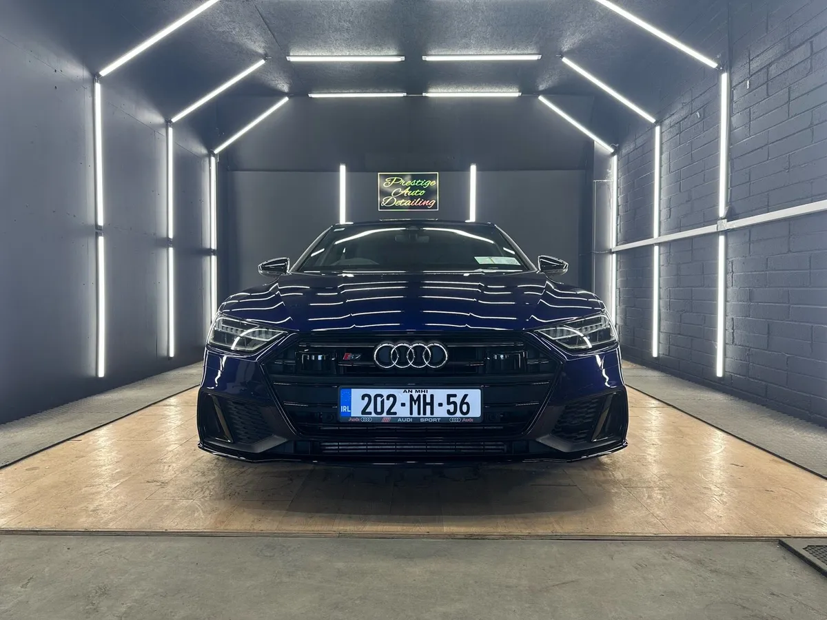 Audi S7 - Image 1
