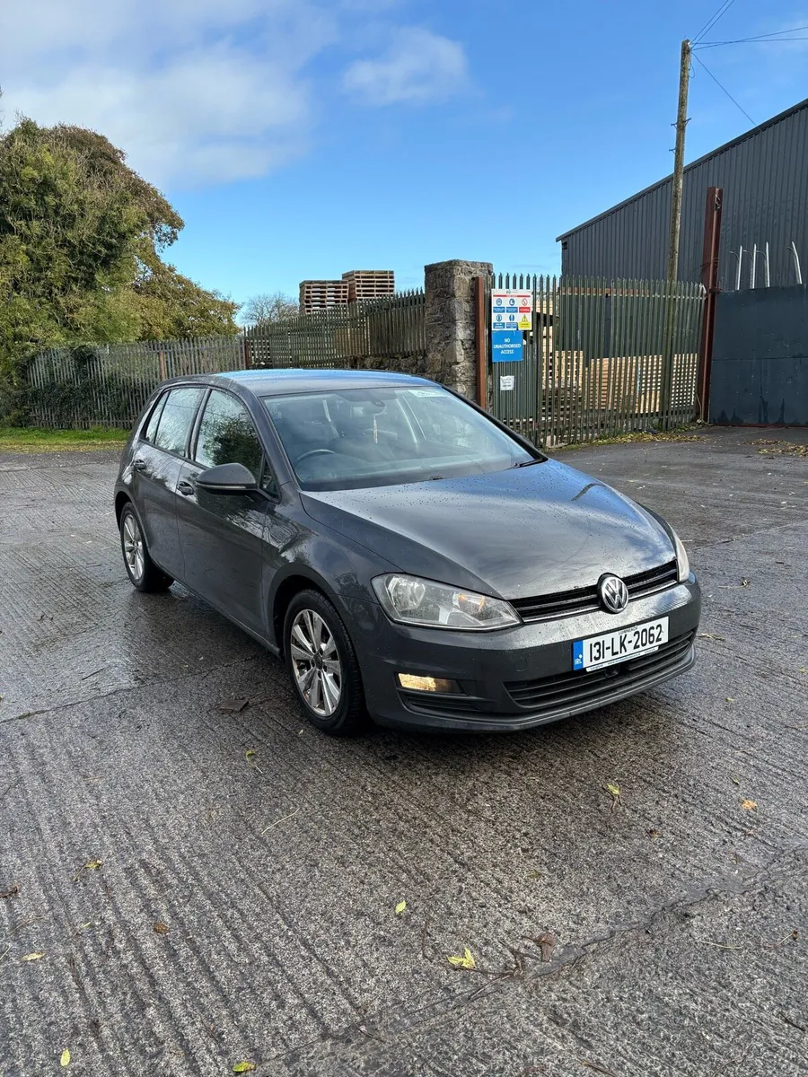 VOLKSWAGEN GOLF 1.6 TDI SE BLUEMOTION - Image 1