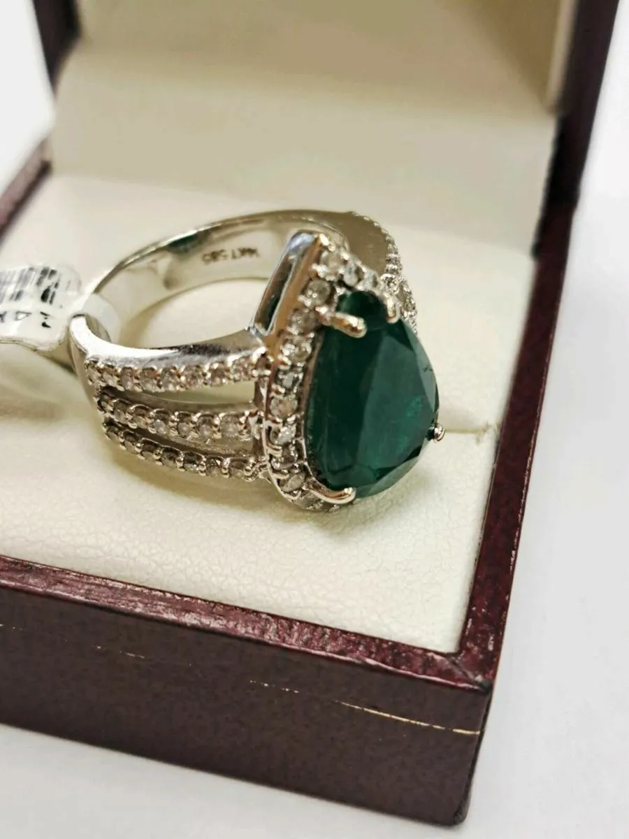 14K Diamond Emerald White Gold Ring 14CT - Image 4