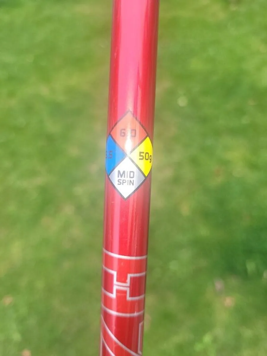 Wilson DynaPwr Carbon Driver Hzrdus Shaft. - Image 4