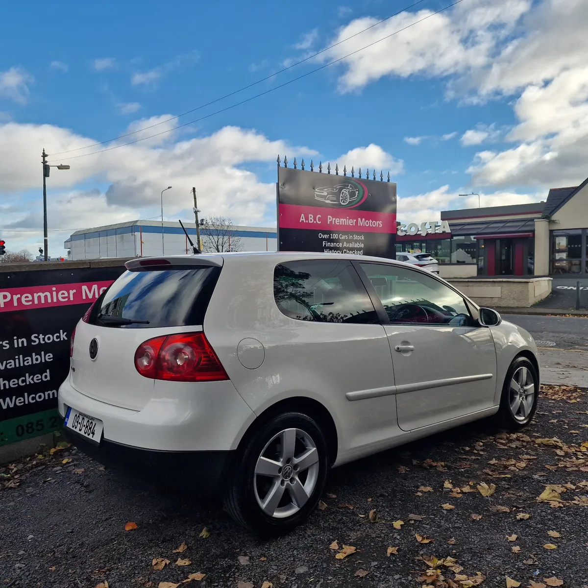Volkswagen Golf  GT 2009 Mint Condition - Image 2