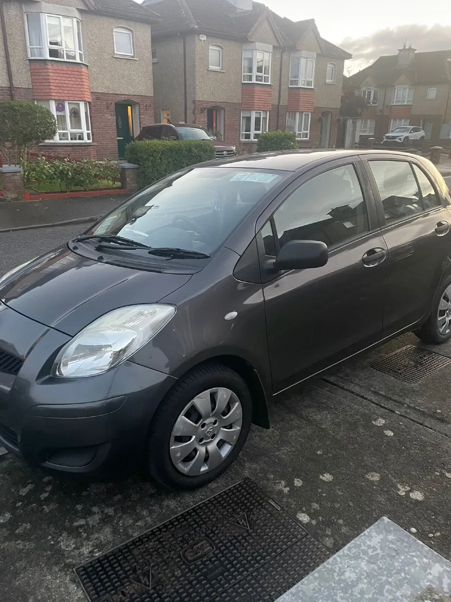 Toyota Yaris 2010 - Image 3