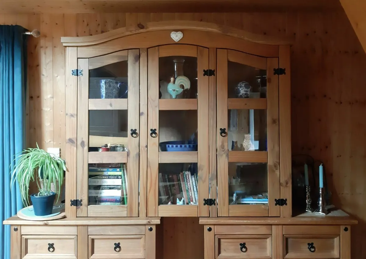 Mexican Pine Large Kitchen Dresser - Image 2