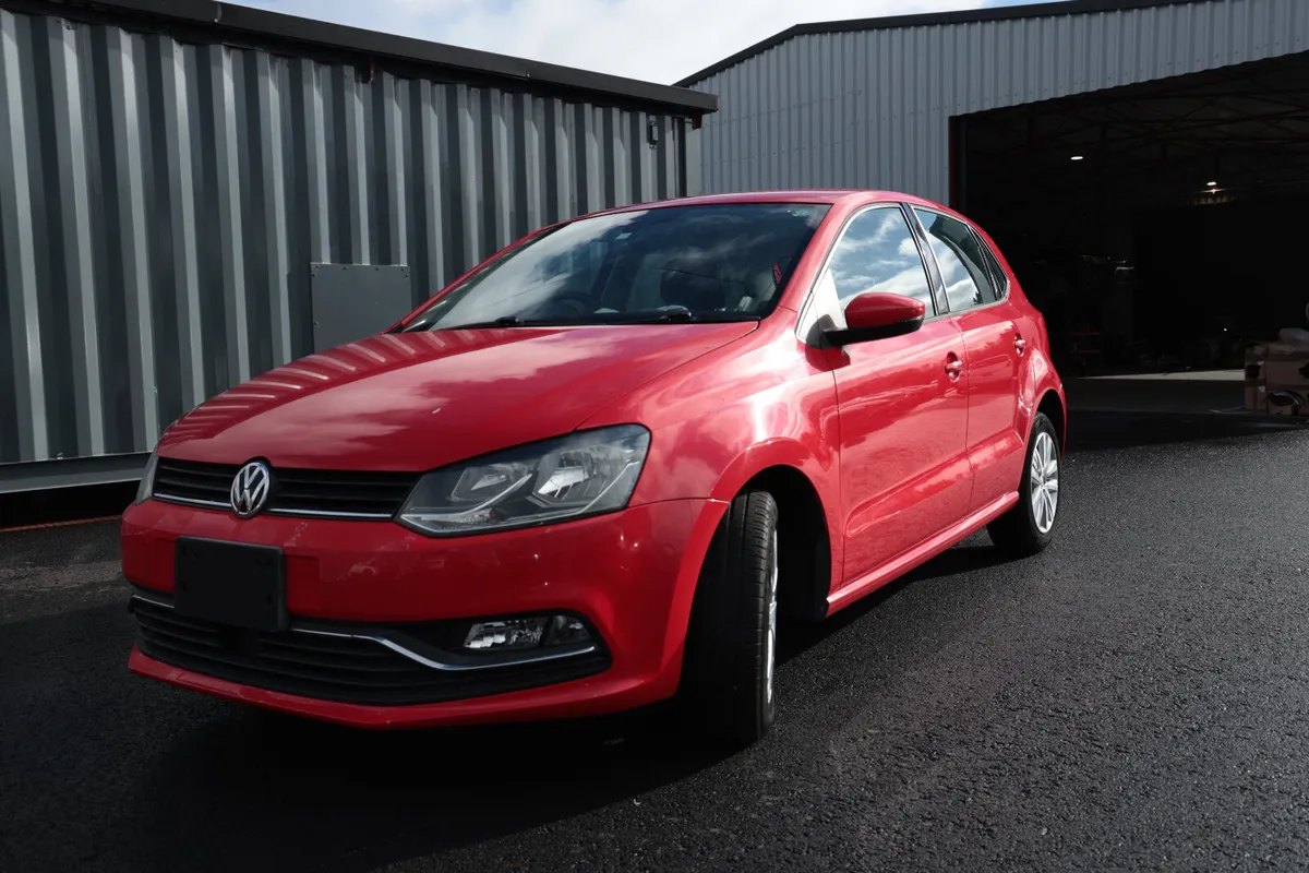 VOLKSWAGON POLO 2016 RED - Image 2