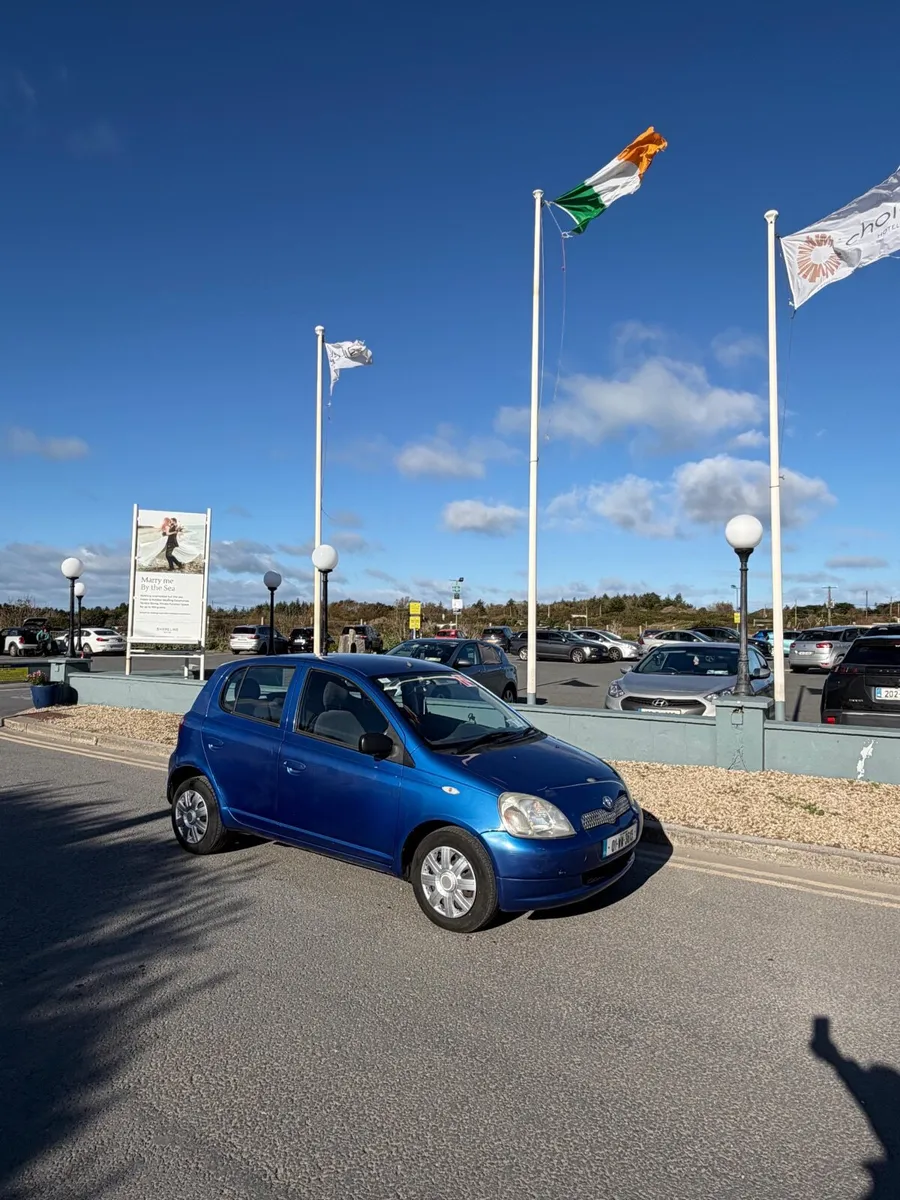 Toyota Yaris 2001 AUTOMATIC - Image 2