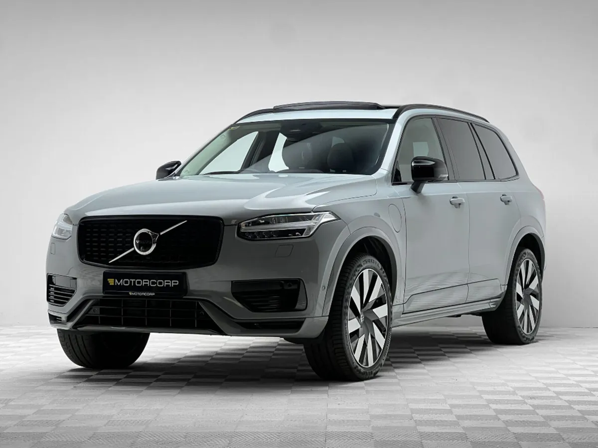 Volvo XC90 ULTRA DARK T8 RECHARGE 2.0 455HP PHEV - Image 3