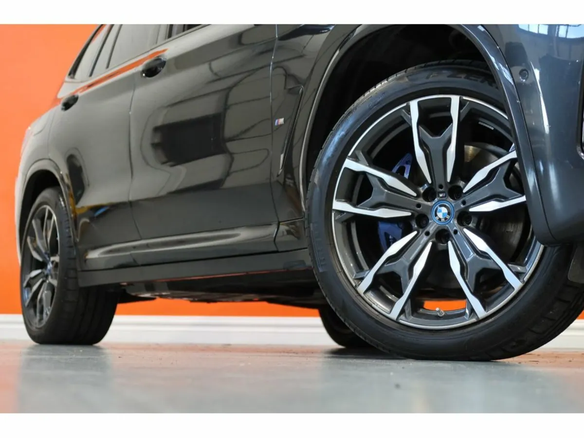 BMW X3 XDRIVE30E M SPORT - Image 2