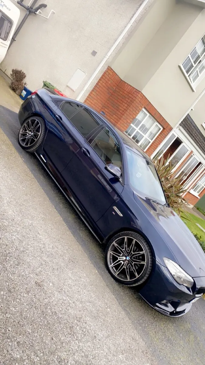 BMW 5-Series 2014 - Image 1